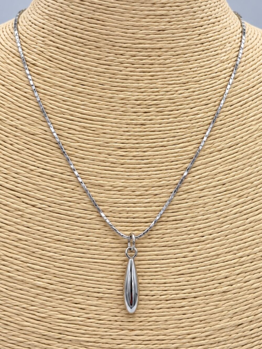 Napier Silver Tone Teardrop Pendant Necklace Minimalist Classic Jewelry